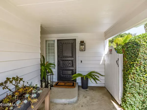 Oak Park, CA 91377,5235 Evanwood Avenue