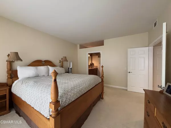 Simi Valley, CA 93065,272 Augustine Way #D