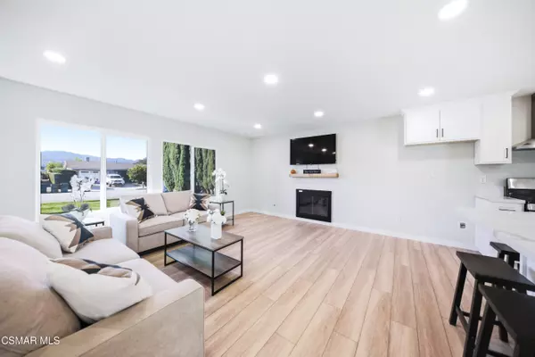 Simi Valley, CA 93063,6417 Keystone Street