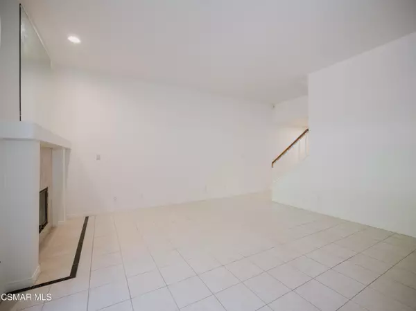 Westlake Village, CA 91362,3009 E Hillcrest Drive