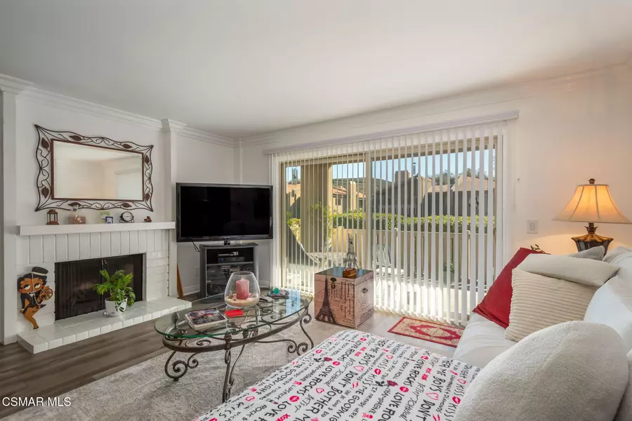 248 Oakleaf Drive #107, Thousand Oaks, CA 91360