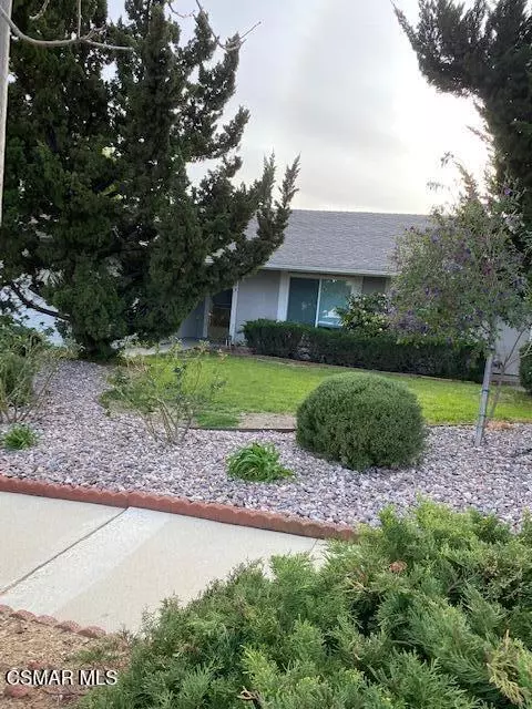 909 Oakmound Avenue, Newbury Park, CA 91320