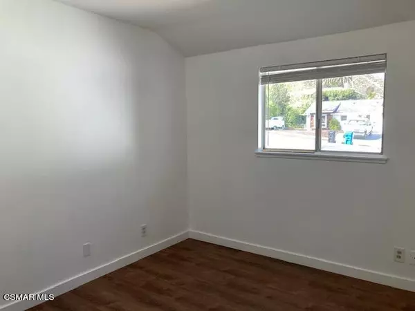 Newbury Park, CA 91320,3916 Buckthorn Court