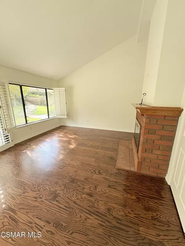 Thousand Oaks, CA 91360,740 Lynnmere Drive