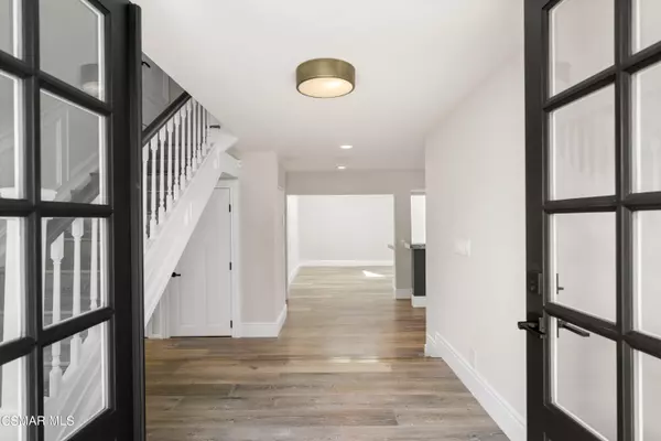 Westlake Village, CA 91361,1345 Southwind Circle