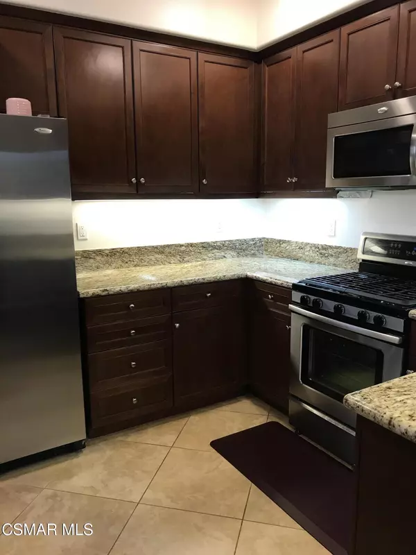 Newbury Park, CA 91320,1521 Silver Shadow Drive