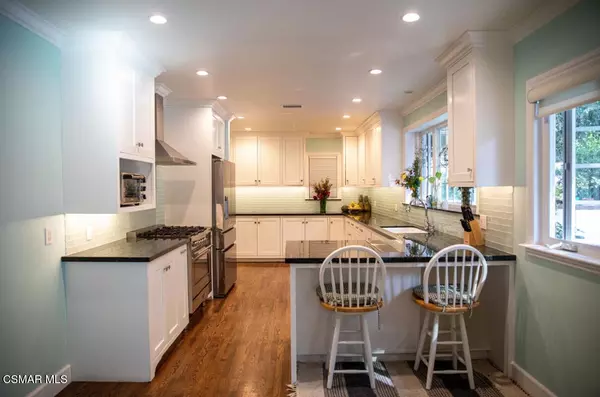 Tarzana, CA 91356,4656 Vanalden Avenue