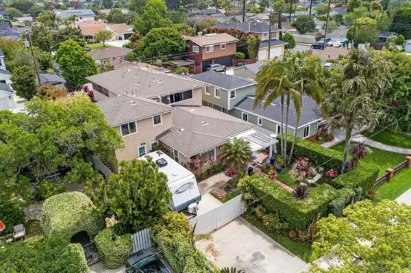 Costa Mesa, CA 92627,284 Flower Street