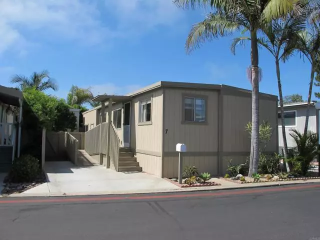 699 North Vulcan Avenue, Encinitas, CA 92024