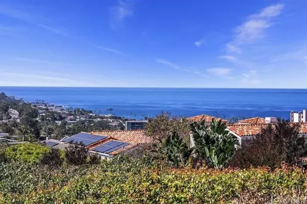 La Jolla, CA 92037,7846 Esterel Drive