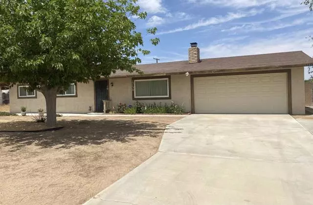 13130 Algonquin Road, Apple Valley, CA 92308