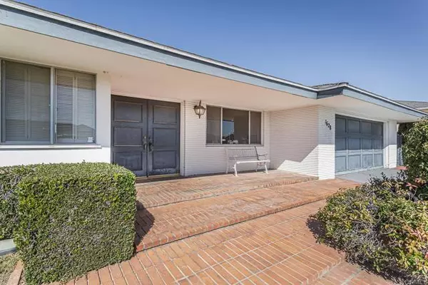 La Jolla, CA 92037,1628 Bahia Vista Way