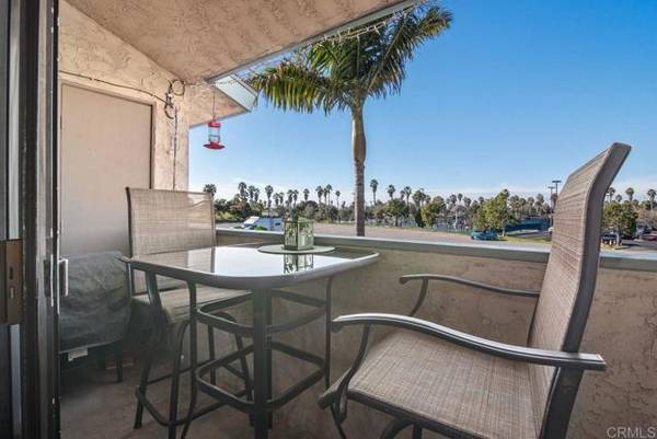 4572 West Point Loma Boulevard, San Diego, CA 92107