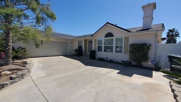 2239 Black Canyon Rd, Ramona, CA 92065