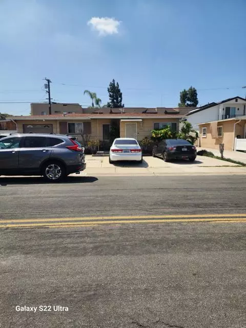 San Diego, CA 92105,5243 Redwood Street