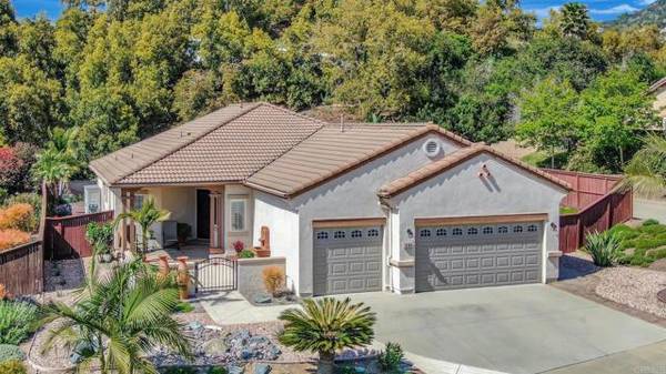 3194 Willow Tree Lane, Escondido, CA 92027