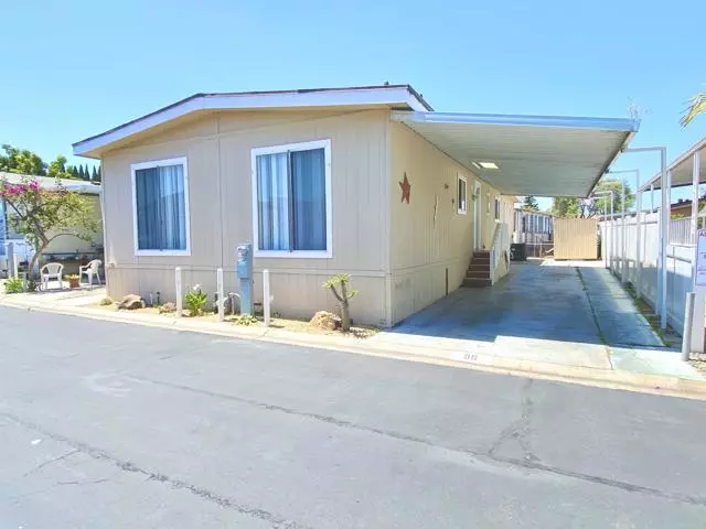 4660 North River Road, Oceanside, CA 92057