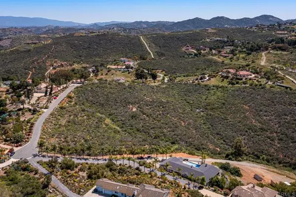 Vista, CA 92084,0 Elevado Road