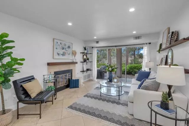 7283 Camino Degrazia, San Diego, CA 92111