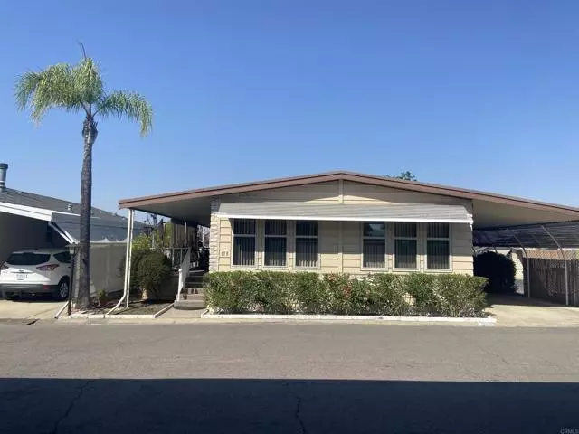 1212 H Street, Ramona, CA 92065