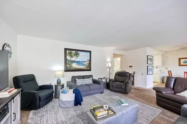 Laguna Woods, CA 92637,3168 Via Vista