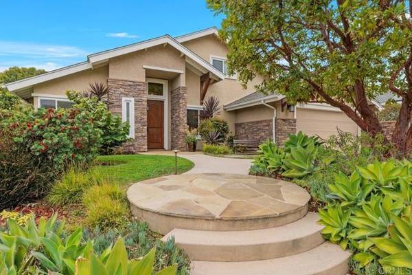 7825 Quebrada Circle,  Carlsbad,  CA 92009