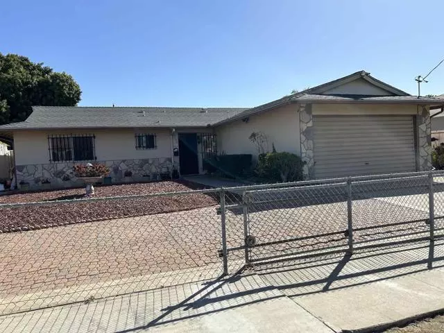 526 Roja Drive, Oceanside, CA 92057