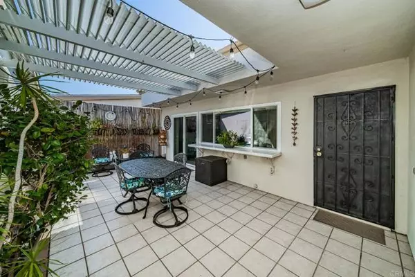 Oceanside, CA 92057,3890 Vista Campana South