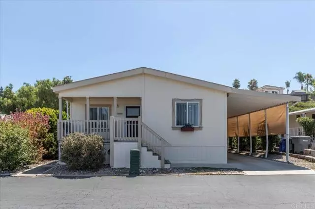 Vista, CA 92083,718 Sycamore Avenue