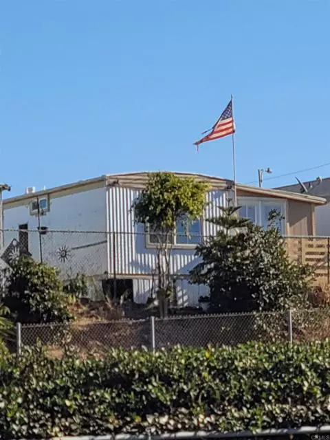 900 North Cleveland Street, Oceanside, CA 92054