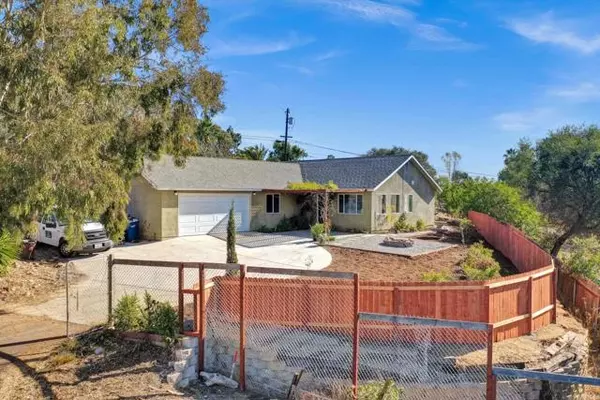 1947 Riviera Drive, Vista, CA 92084