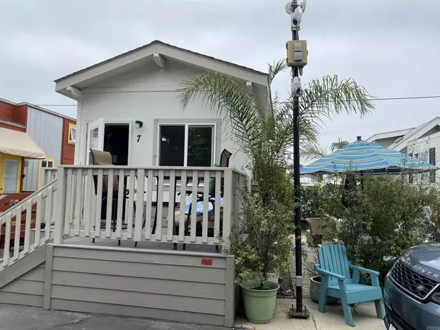 Encinitas, CA 92024,1549 North Vulcan Avenue