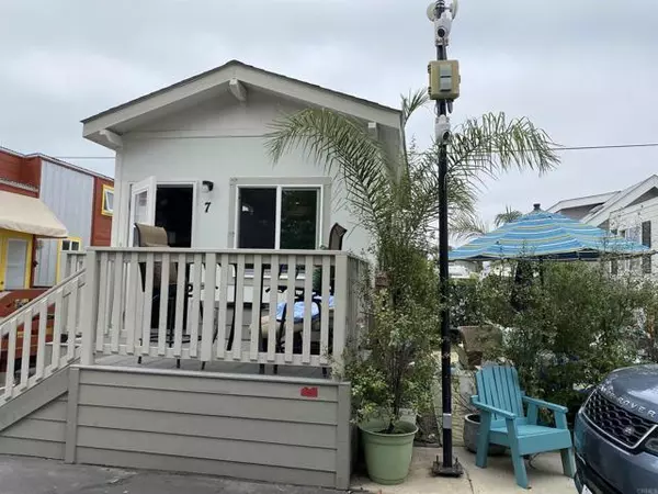 1549 North Vulcan Avenue, Encinitas, CA 92024