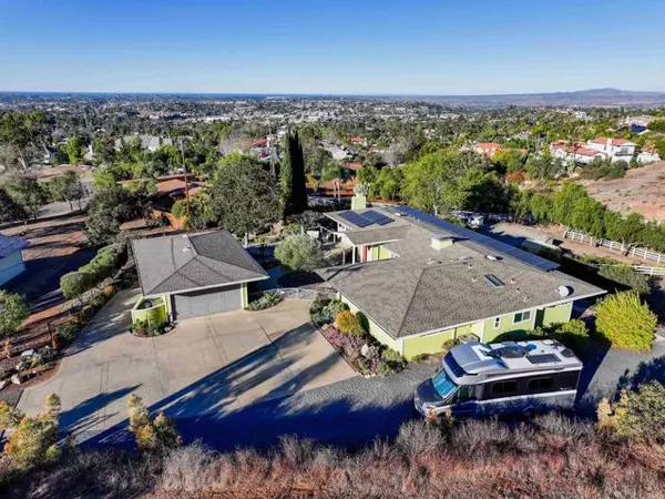 Vista, CA 92084,2022 Camino Culebra