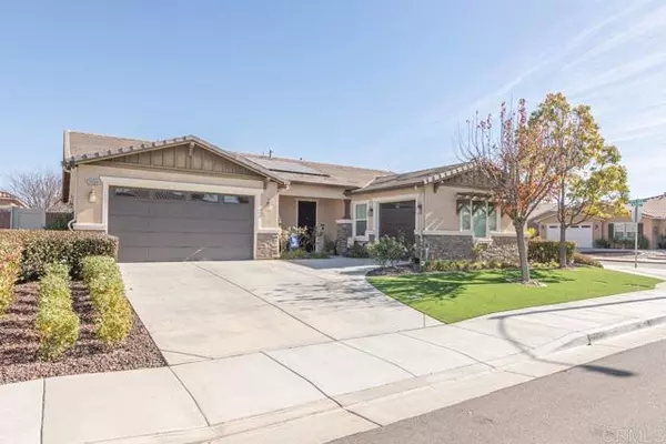 Murrieta, CA 92563,34584 Mistletoe Lane