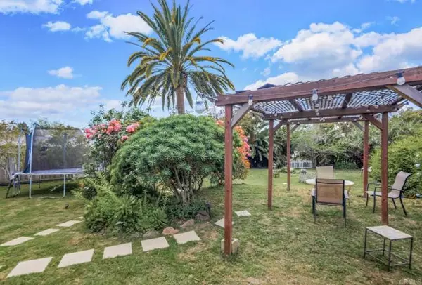 Vista, CA 92081,1030 Vale View Drive