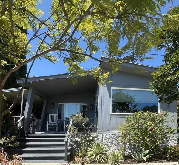 18218 Paradise Mountain Rd, Valley Center, CA 92082