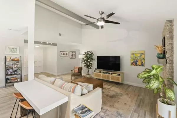 Solana Beach, CA 92075,708 Santa Florencia