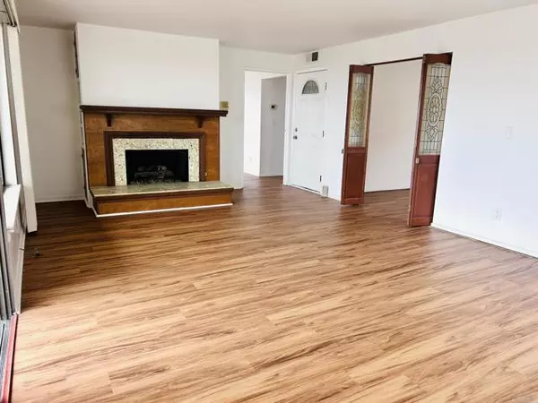 Dana Point, CA 92629,25072 Alicia Drive