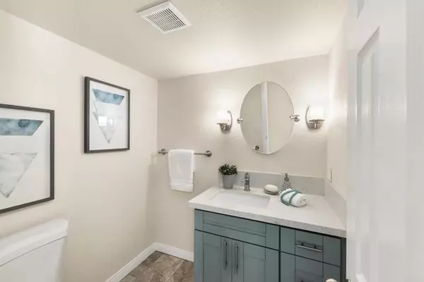 Del Mar, CA 92014,541 Camino Del Mar