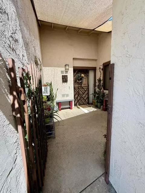 Fallbrook, CA 92028,935 Woodcreek Road