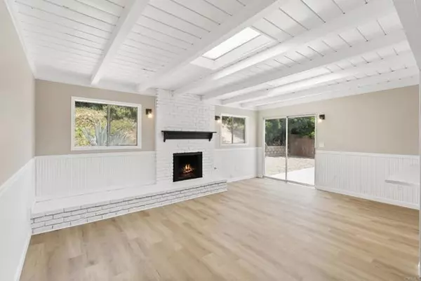 Clairemont Mesa, CA 92117,5241 Cole St.