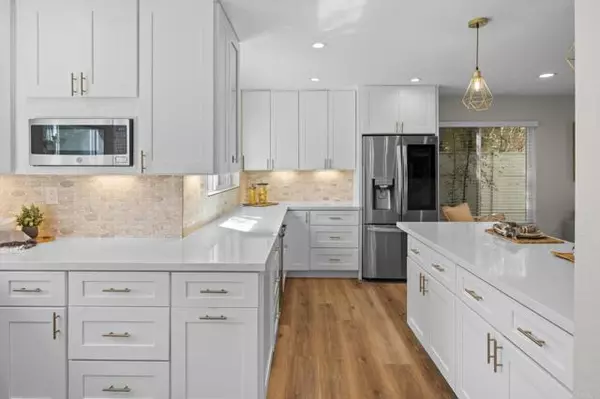 Carlsbad, CA 92009,2948 Sombrosa Street