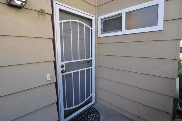 Vista, CA 92084,974 Marlin Drive