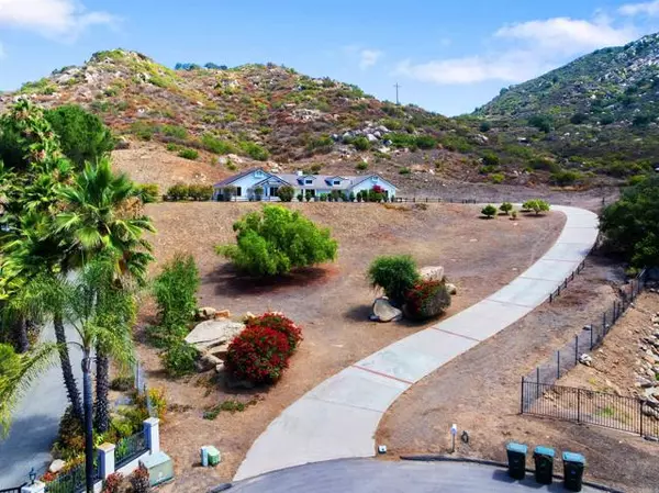 11592 Kaywood, Escondido, CA 92026