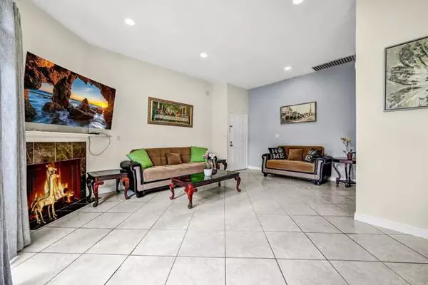 Canoga Park, CA 91304,20920 COMMUNITY Street