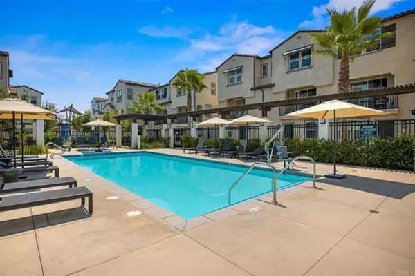 Escondido, CA 92025,408 Carina