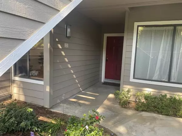 Vista, CA 92081,1091 Shadowridge Drive