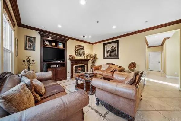 Spring Valley, CA 91977,2062 Pleasant Waters Ct