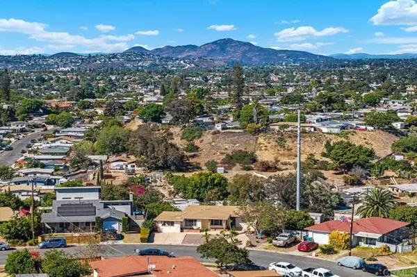 6052 Dwight Street, San Diego, CA 92115